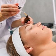 ¡Descubre las ventajas del tratamiento facial con vitaminas!